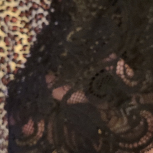 VICTORIA'S SECRET SLIP/SKIRT - Picture 2 of 3